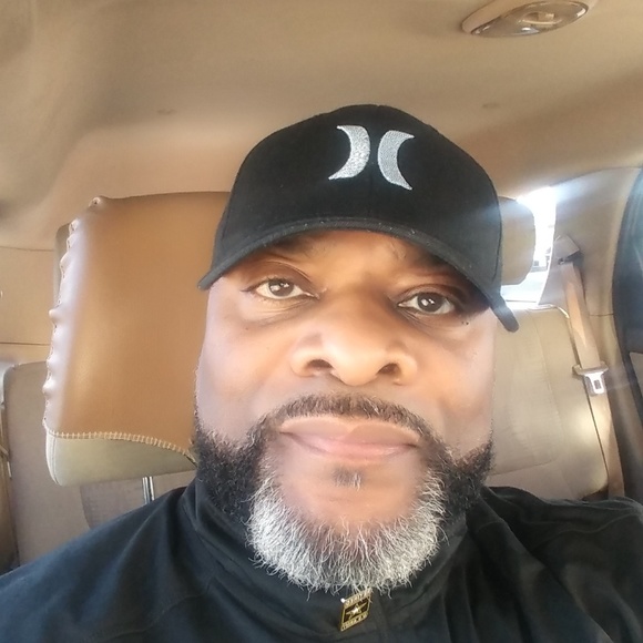 Meet your Posher, Eric - Picture 2 of 3